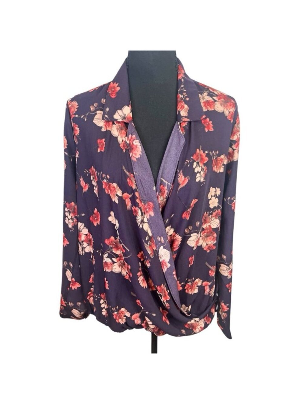 West K Floral Wrap Blouse Sz L Collared Long Sleeve Bubble Hem Surplice Light